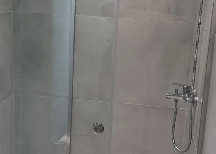 Lemon Tree 1 * Páros