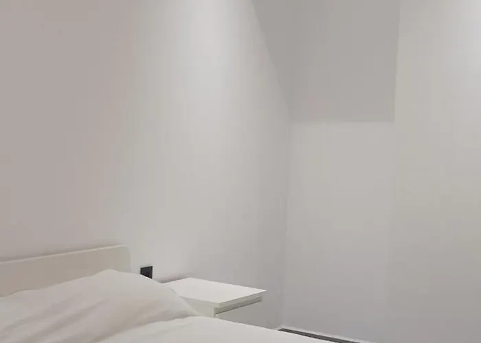 Lemon Tree 1 * Páros