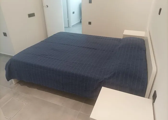 Lemon Tree 1 * Páros